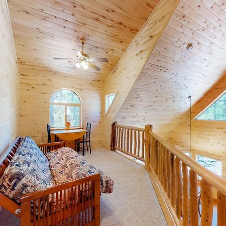 فيلا Whispering Pines Retreat باينتوب ليكسايد المظهر الخارجي الصورة